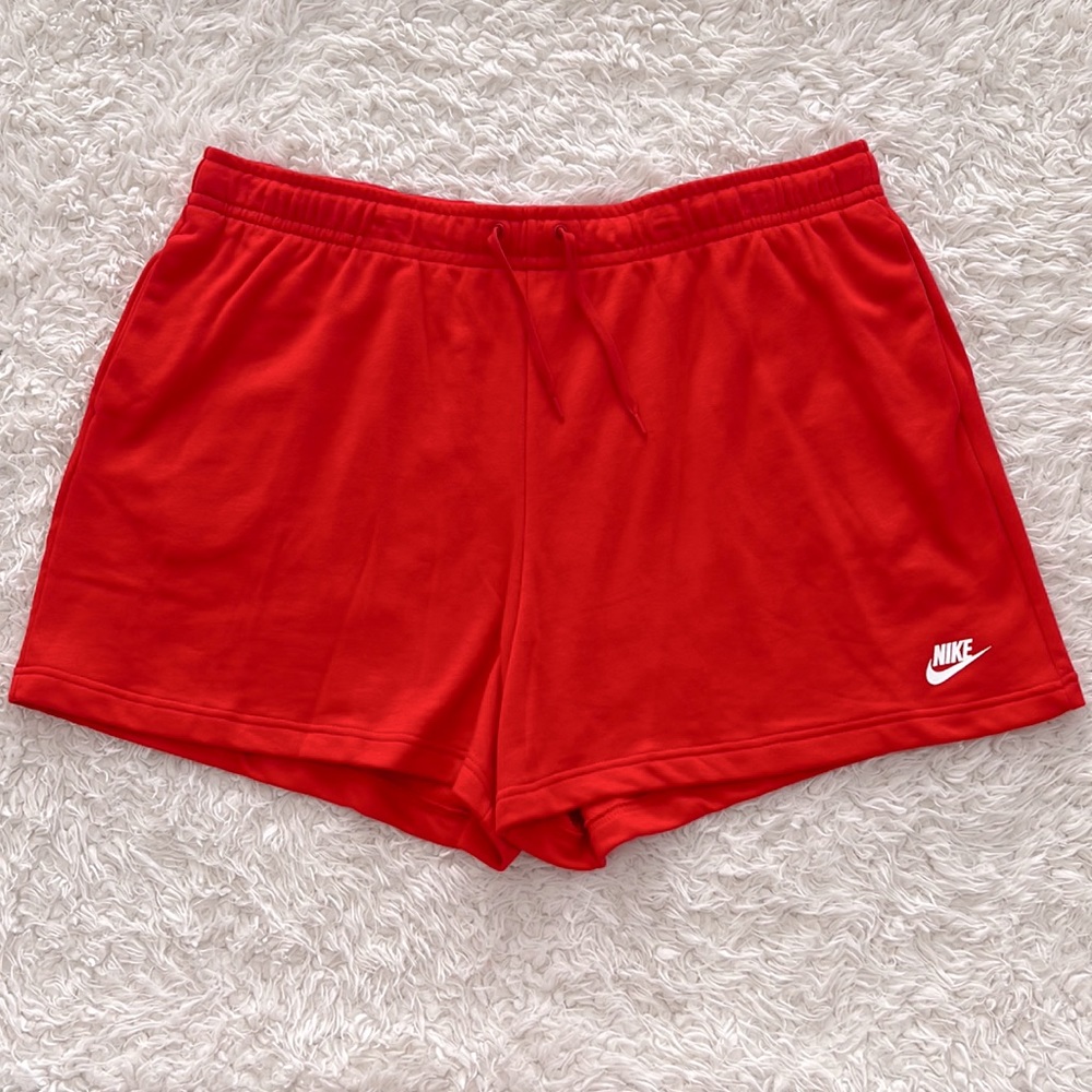 Nike Mid Rise Shorts - Picture 2 of 12